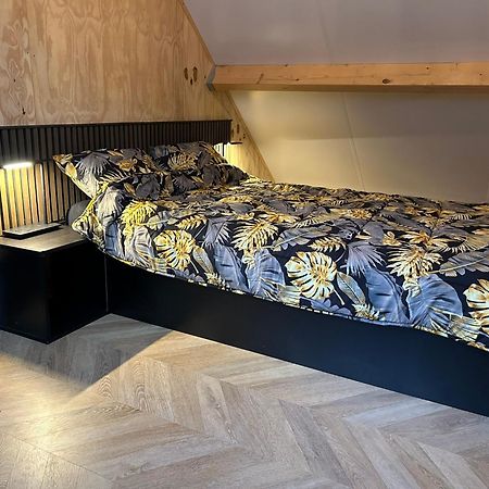 Tiny House Thuus Villa ซินท์ อันนาลอนด์ ภายนอก รูปภาพ