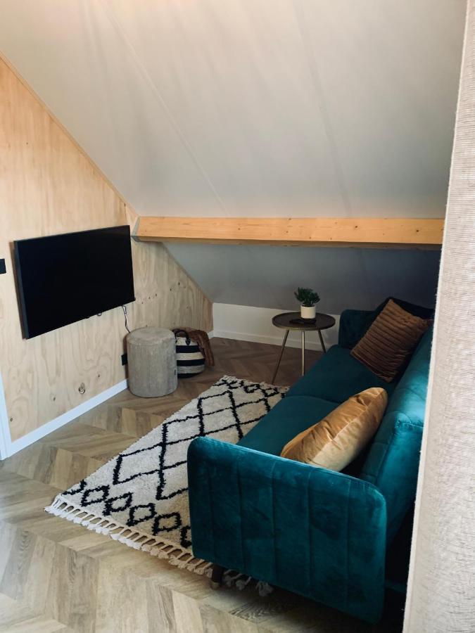 Tiny House Thuus Villa ซินท์ อันนาลอนด์ ภายนอก รูปภาพ