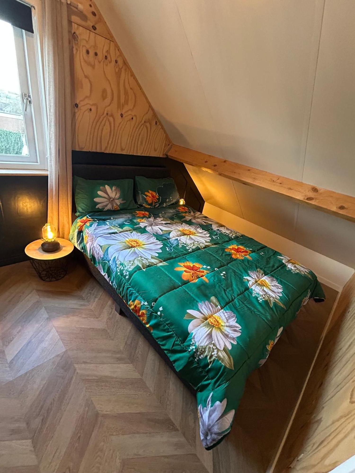 Tiny House Thuus Villa ซินท์ อันนาลอนด์ ภายนอก รูปภาพ