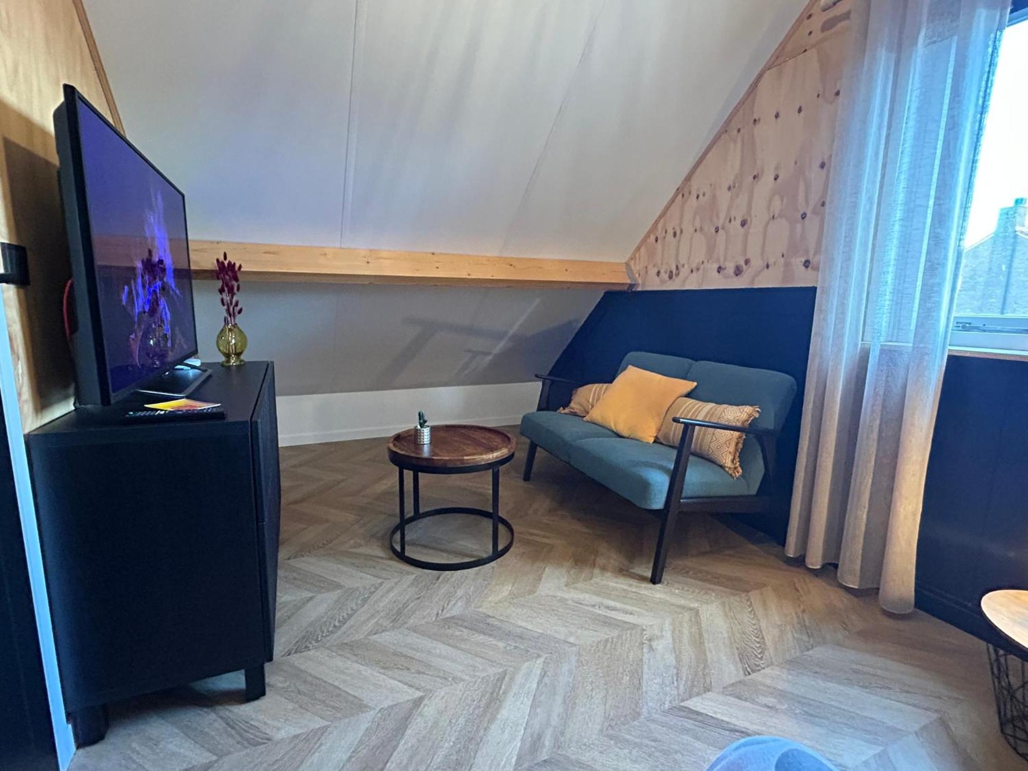 Tiny House Thuus Villa ซินท์ อันนาลอนด์ ภายนอก รูปภาพ